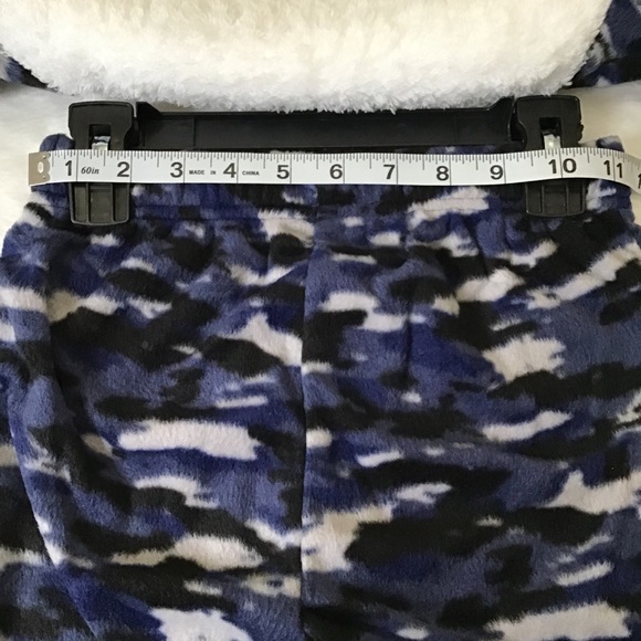 Sleep on It Boys 2 piece Fleece Pajama - Picture 7 of 10